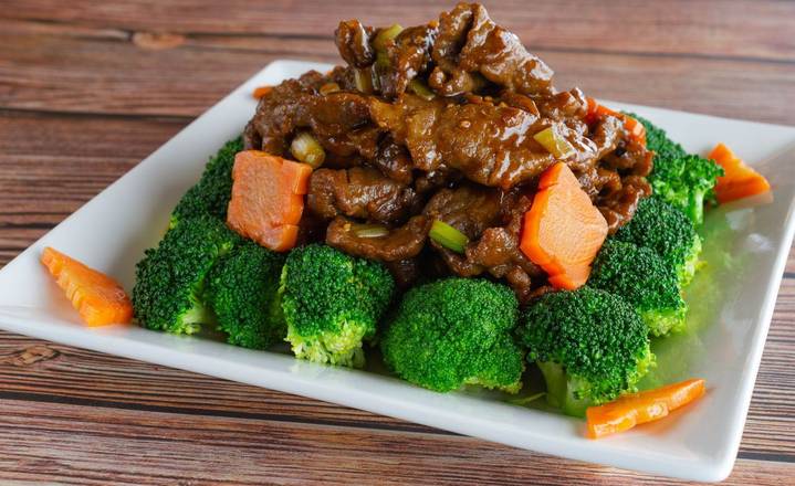 Stir-fried Beef & Broccoli (西兰花炒牛肉)